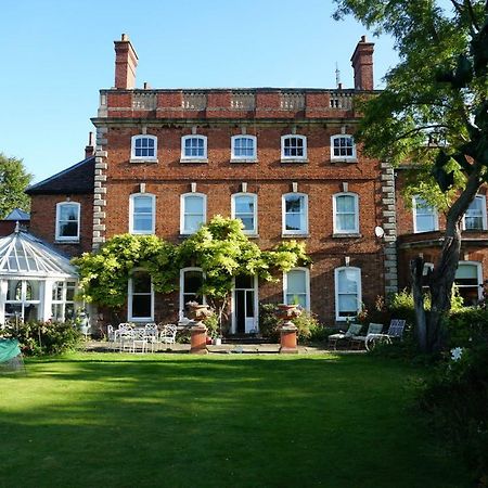 West Wing D'Isney Place. Lincoln Eksteriør bilde